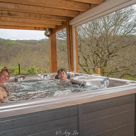 Du Mont Plaisir Vila